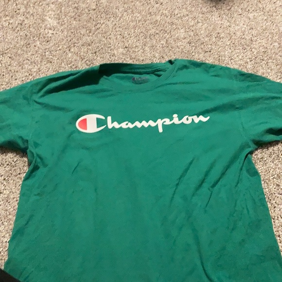 Green champion shirt M - Picture 1 of 2